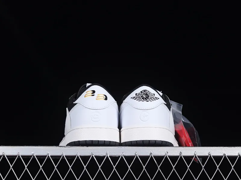 All categories Air Jordan Jordan series basketball shoes Air Jordan 1 Low Travis Scott x Air Jordan 1 Low OG AJ1 Joe 1 black and white panda reverse inverted hook joint casual sports basketball shoes DZ4317-100